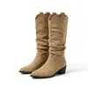 Botas Apiladas Mate Directo de Fábrica Otoño Invierno Botas Vaqueras Altas para Mujer Punta Fina Tacón Grueso Dropshipping Venta al por Mayor Botas Personalizadas
