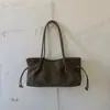 Bolso tote elegante y casual de gran capacidad para mujer, nueva colección invierno 2026, adecuado para el trabajo y los desplazamientos, bolso de axila versátil, bolso de hombro, bolso grande