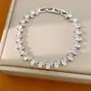 Pulsera con cierre de óvalo de circonita, sensación de lujo discreto de alta gama, exquisita y elegante, joyería versátil para el día a día al por mayor