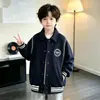 Ropa de Abrigo de Otoño para Niños 2026 Nuevo Estilo Niños Grandes Otoño Niños Primavera Otoño Estilo Bordado Bonita Chaqueta de Béisbol Moderna Genial