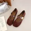 Zapatos retro estilo francés Mary Jane para mujer, nuevo modelo de otoño, cómodos para usar al aire libre, con aumento interno de altura, punta cuadrada, zapatos de un solo color de corte bajo