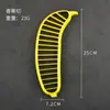 Venta al por mayor de fábrica creativo plástico cortador de plátano gadget de cocina divisor de frutas casero rebanador de plátano