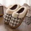 Pantuflas de Algodón para Hombre Lidani Estilo Nuevo 2026 Uso en Interiores Hogar Antideslizantes Cálidas de Felpa Temporada Otoño e Invierno