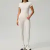 Pantalones de yoga ajustados estilo europeo y americano, de cintura alta, top deportivo de manga corta con sensación de segunda piel, chaqueta deportiva con cremallera y manga larga, conjunto de tres piezas para fitness