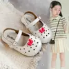 Zapatos perforados con estampado de leopardo semiabiertos Baotou para niñas, Ropa exterior Nuevo estilo 2026, Huecos transpirables, Uso bidireccional, Sandalias cómodas para bebés y niños pequeños