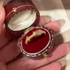 Impresionante anillo de diamantes vintage, diseño de nicho retro exquisito de lujo ligero con un toque de alta gama y artesanía intrincada