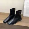 ¡Sensación de piel de oveja! Botines cortos negros franceses de punta cuadrada con tacón grueso, nuevas botas de mujer para otoño e invierno, caña corta ajustada, botas estilo Martin para mujer