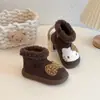Sapatos de Algodão de Princesa para Meninas 2026 Outono Novo Estilo Sapatos Peludos Estilosos para Bebê Sola Macia Antiderrapante Botas de Algodão Quentes com Veludo
