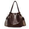 Bolso pequeño retro de moda para combinar con todo 2023 nuevo bolso de mujer Maillard para ir al trabajo tipo cubo textura de alta calidad bolso de hombro