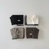 Conjunto de Cachecol e Luvas Yipan para Crianças Outono/Inverno Estilo Coreano Cachecol com Borda Color-Block Luvas de Cinco Dedos Quentes à Prova de Frio Conjunto Quente