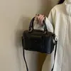 Bolsa Pequena Retrô Feminina 2025 Nova Tendência Moda Versátil Bolsa Transversal de Alta Qualidade Bolsa Satchel Casual Bolsa Boston
