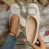 Zapatos Planos de Suela Suave Estilo Transfronterizo Europeo y Americano Zapatos Individuales para Viajar Zapatos de Mujer 2025 Punta Cuadrada Diseño de Corte Bajo Venta al por Mayor Talla Grande