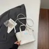 Moda Coreana Versátil Fofo Urso Bolsa de Mão de Luxo para Mulheres 2026 Nova Casual Simples Versátil Bolsa Transversal
