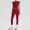 Conjunto de Sutiã Esportivo de Manga Curta com Gola Halter e Bolso para Corrida e Yoga Calça Longa e Curta para Mulheres
