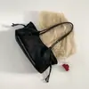 Bolso de gamuza coreano para mujer de otoño e invierno, bolso cruzado de hombro de nicho minimalista, bolso tote de gran capacidad para el día a día