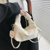 Bolso de mano plisado elegante de moda de color sólido, nuevo bolso bandolera de hombro combinable con todo, bolso de mujer coreano de primavera 2024