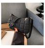 Fieltro color de contraste 2023 nuevo estilo coreano invierno moderno simple casual cuadros relieve cadena hombro axila pequeño bolso cuadrado