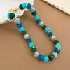 Collar Redondo de Acrílico con Degradado Color Dopamina, Cadena para Clavícula de Lujo Ligero de Nicho, Joyería Retro de Gama Alta Europea y Americana