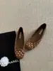 Zapatos planos de suela blanda, diseño único, de lunares, con punta poco profunda para mujer, nueva colección primavera/otoño 2026, con detalle de lazo, zapatos de noche