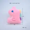 Pingente de Dinossauro Colorido de Pelúcia Fofo Desenho Animado Brinquedo de Pelúcia Boneca Broche Mochila Lenço Acessórios Materiais