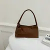 Bolso para mujer diseño de nicho sentido del diseño bolso francés de axila otoño e invierno bolso de mano de un solo hombro de alta gama versátil lujo ligero de moda estilo mujer