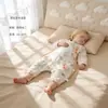 Bibi Bay Ropa Infantil Anyang Saco de Dormir Infantil Bebé Clase a Estilo Primavera y Otoño Gasa Piernas Divididas Algodón de Bambú Delantero Cuatro Trasero Cuatro