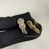 Versão de Luxo dos Brincos de Cavalo F da Fendi com Pedras Cheias, Design Fashionável de Fio Duplo com Diamantes em Forma de Pera, Brincos Curvos em Forma de Oito para Mulheres