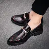 Zapatos de Cuero con Textura a Cuadros y Puntera Puntiaguda para Hombre, Moda de Negocios Estilo Coreano, Aumentan la Altura 6cm, Estilo Británico, Mocasines Slip-On Talla Extra Grande