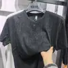 Camiseta Masculina Tiktok Mais Vendida Gola Redonda Manga Curta, Moda Casual Simples Cor Sólida Bordada Seda de Gelo Fresca Secagem Rápida Camiseta Masculina
