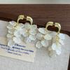 Brincos de Franja de Pétala de Concha, Novo Estilo, Elegantes Studs para Usar na Frente e Atrás, Luxo Leve, High-End, Brincos Exagerados
