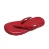 Elegantes chanclas de estilo francés con plataforma para mujer, adecuadas para usar al aire libre en el verano de 2026, versátiles y se pueden combinar con faldas, con suelas suaves y características antideslizantes