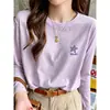 Camiseta de algodão com manga longa e estampa de floco de neve para mulheres, novo estilo 2026, moderna e versátil, lilás claro, top fino para usar como base no outono