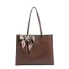 Bolsa Feminina Trançada de Luxo Leve e Estilosa 2026 Novo Modelo Bolsa de Ombro Grande Capacidade Moda Tendência Sacola de Compras Grande Capacidade Bolsa Feminina