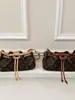 Bolso cruzado pequeño tipo nube con cordón de cuero contrastante y estampado floral vintage, diseño de doble uso para el trabajo y los viajes, bolso pequeño versátil
