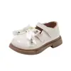 Zapatos de cuero estilo coreano para niñas, nuevo modelo de otoño 2026, zapatos estilo princesa con lazo de alta apariencia y suela suave para bebés