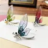 Broche de libélula retrô de asas finas design feminino de alta qualidade senso de design nicho inseto corsage temperamento anti-luz pinos acessórios