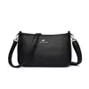 Bolsa de Ombro Feminina Estilo Simples para Mãe de Meia-Idade 2025 Nova Bolsa Quadrada Pequena Bolsa de Mão Moda Transfronteiriça Bolsa Transversal