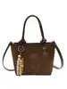 Bolsa Suede Retrô Outono Inverno 2025 Nova Moda Simples Versátil Bolsa Transversal Super Popular Bolsa Carteiro Bolsa Saco
