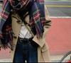 Corea del Sur Dongdaemun compra bufanda de cuadros para mujer invierno Nuevo chal de cachemira con cuadros y borlas
