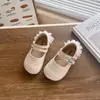 Zapatos Individuales para Niñas Zapatos para Caminar para Bebé Estilo Verano 2025 Zapatos Pequeños de Cuero para Bebé Suela Suave Zapatos de Princesa Versátiles Casuales Zapatos para Niños Pequeños