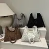 2026 Verão Novo Veludo Cotelê Grande Capacidade Versátil Fashionável Simples Estampa de Laço Ombro Único Manual Bolsa Tote