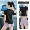Traje deportivo casual para mujer 2026 nuevo ajustado de manga corta de verano ligero para correr secado rápido entrenamiento yoga fitness pantalones