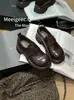 Sapatos Femininos de Couro 2026 Novo Estilo Outono e Inverno, Bico Largo, Velcro, Solado Macio, Estilo Japonês, Salto Baixo, Feito à Mão