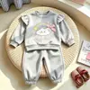 Conjunto Dulce para Niñas Estilo Coreano Nueva Moda Infantil Bebé Elegante Sudadera con Lazo y Pantalones de Chándal Conjunto de Dos Piezas Ropa Infantil