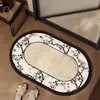 Tapete de Banheiro Oval Floral Pequeno Estilo Pastoral de Terra de Diatomáceas, Absorvente de Água, Secagem Rápida, Tapete Antiderrapante para Entrada de Banheiro, Capacho, Tapete