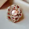Broche Borboleta de Vidro Tridimensional Estilo Novo para Transmissão ao Vivo, Alto Padrão, Luxo Leve, Moderno, Elegante, Broche de Inseto Único para Mulheres