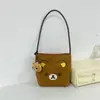 Bolso de Mano de Oso Pequeño de Dibujos Animados Súper Lindo Japonés Mochila Mini Elegante para Salir Bolsa de Almacenamiento Portátil de Viaje Tridimensional