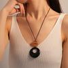 Vintage resina acrílico geométrico círculo amor camisola corrente outono e inverno moda simples temperamento high-end colar feminino