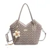 Bolso Cubo de Diseño de Nicho para Mujer 2026 Nuevo de Moda Gran Capacidad Moda Versátil Retro para Viajar al Trabajo Bolso de Hombro Cruzado