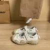 Zapatos Individuales de Malla Feos-Lindos para Mujer Primavera 2026 Nuevos Zapatos de Mujer con Suela Gruesa Calados Zapatos Deportivos Casuales Transpirables Finos Sandalias